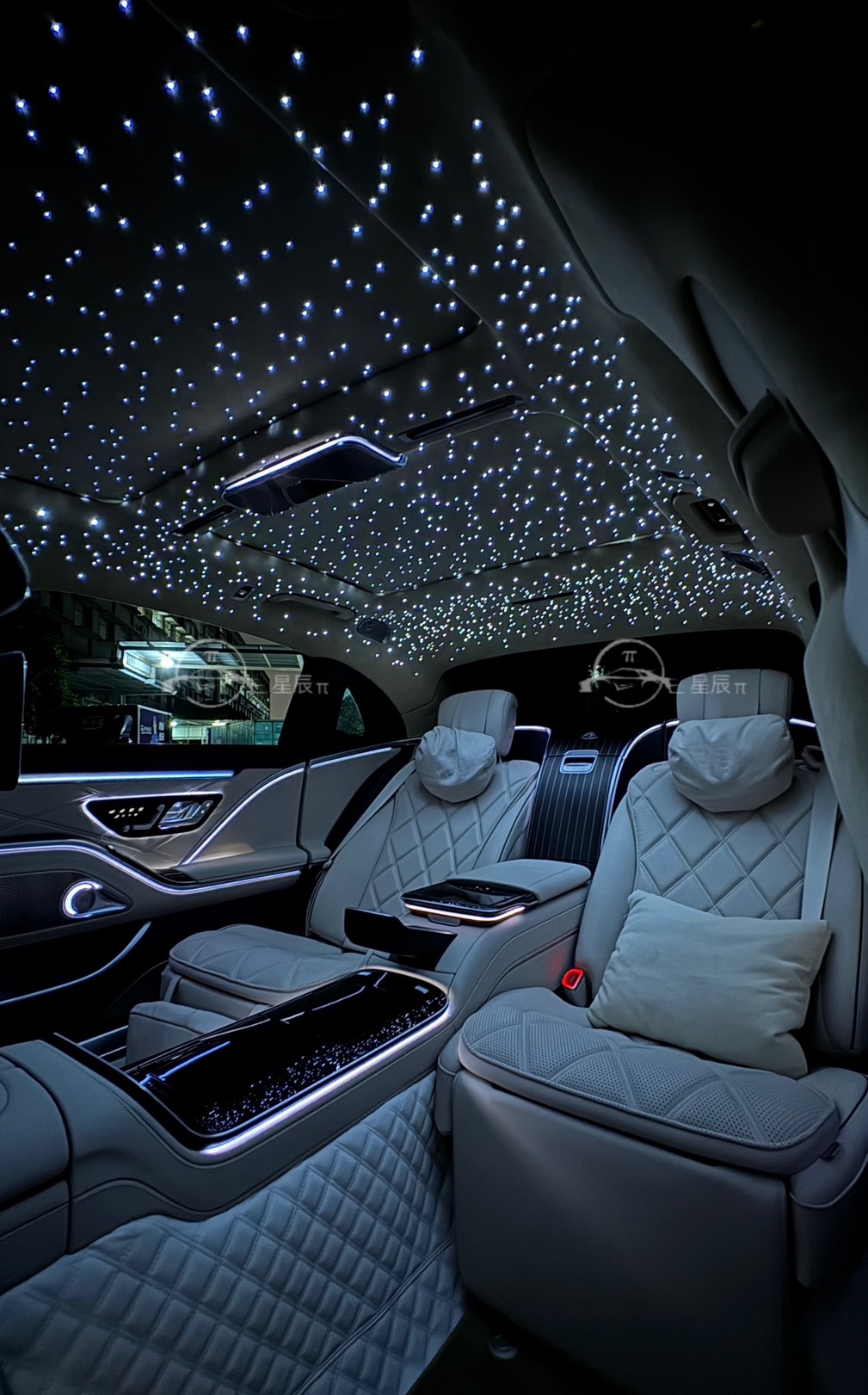 Mercedes V-Class interior